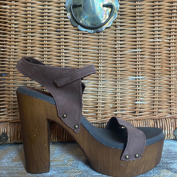 Marradini Made in Italy Brown Leather Sandal Wedges - Picture 3 of 5